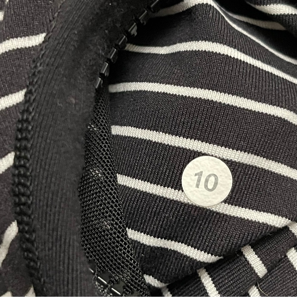 Lululemon Define Jacket Sz 10 In Parallel Stripe … - image 7